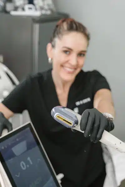 Dr Hanneske Steyn performing a HIFU skin tightening treatment at Skinworks in Durbanville.